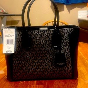 Brand New Michael Kors Purse